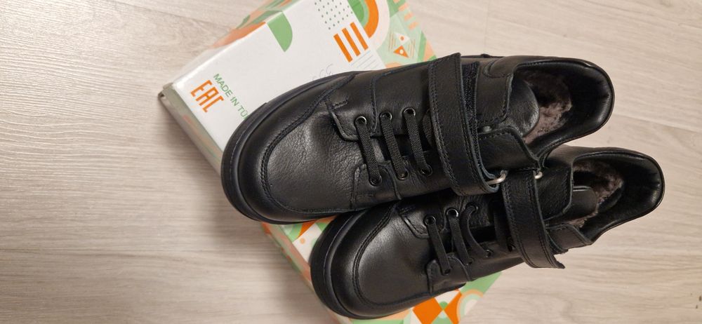 Новые качественные зимние ботинки