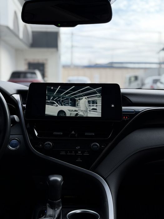 Toyota Camry Hybrid Limited