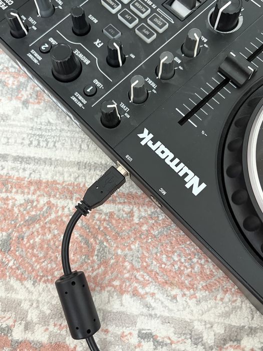 Numark Mixtrack Pro Fx