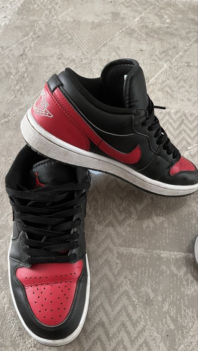 Jordan красный 39-40 размер