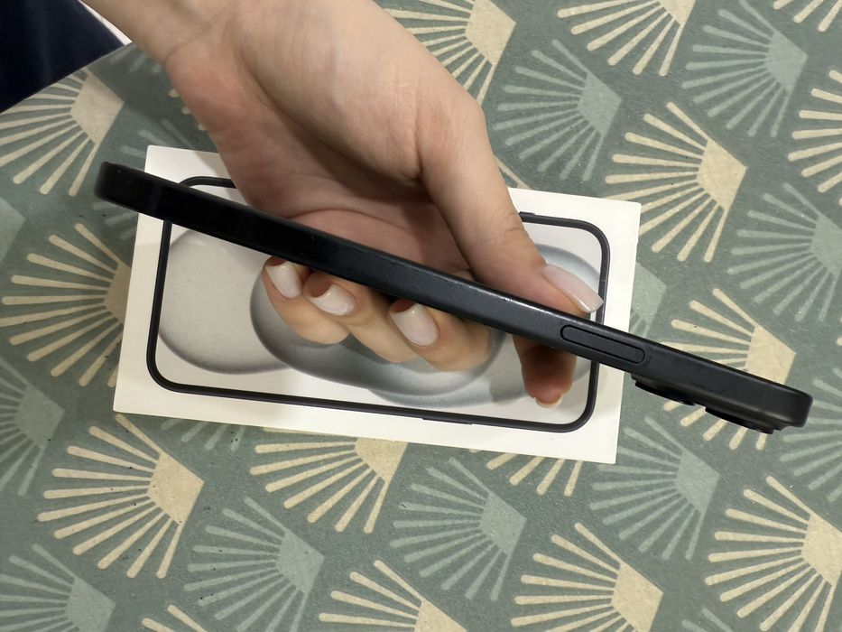 Iphone 15 plus на 128 гб