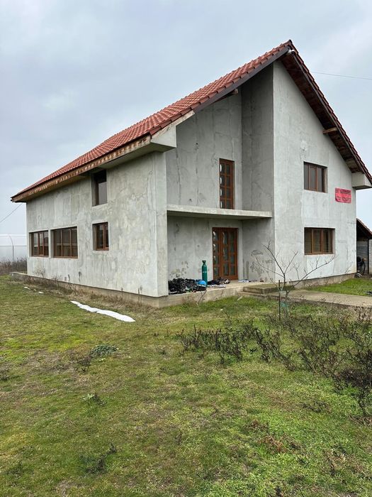 Casa de vanzare Ostrovu Corbului