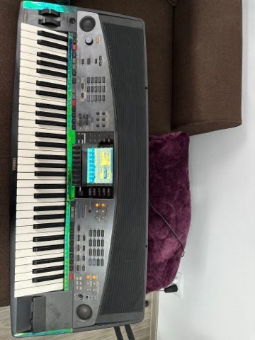 Orga Yamaha PSR 8000