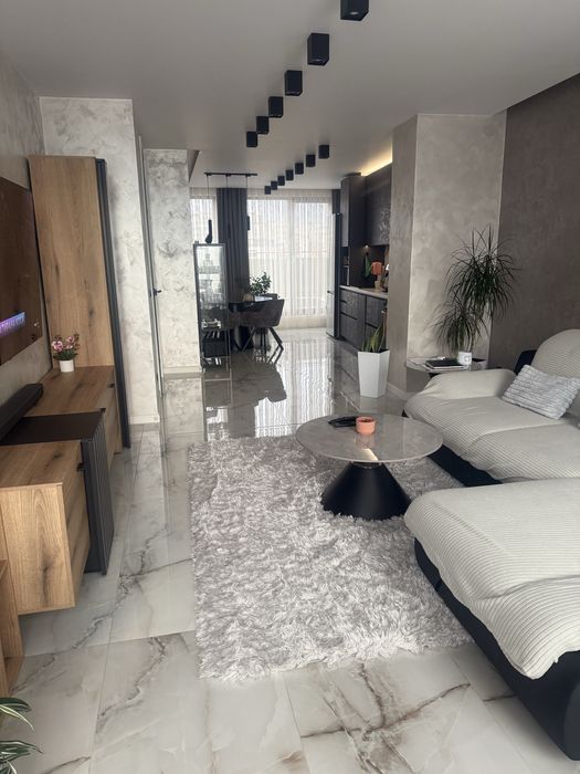 Многостаен 180м2 луксозен ремонт и обзавеждане