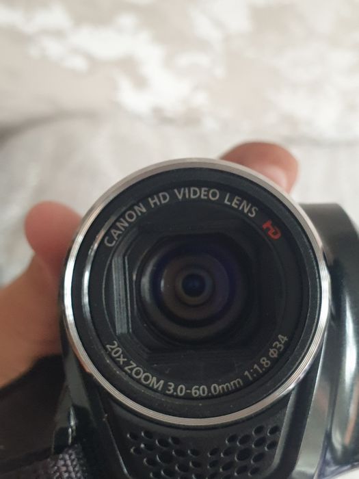 Canon Legria HFR26
