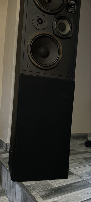 Boxe OR 60 Made in Danemark.