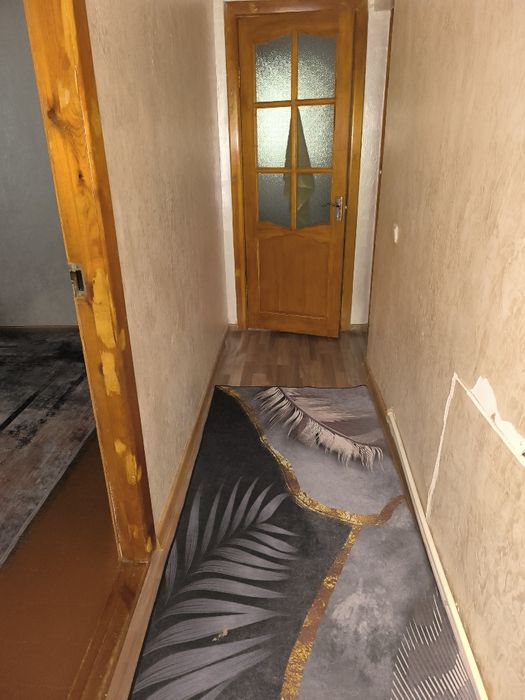 Продам квартиру Срочно 
Акпаева 54 а адрес 
2 х ком , 1 этаж 
(В Хруще