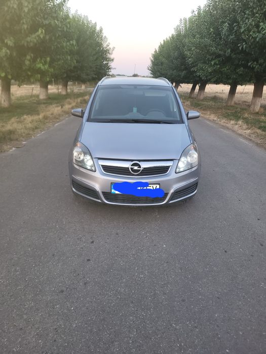 Vand sau schimb opel zafira
