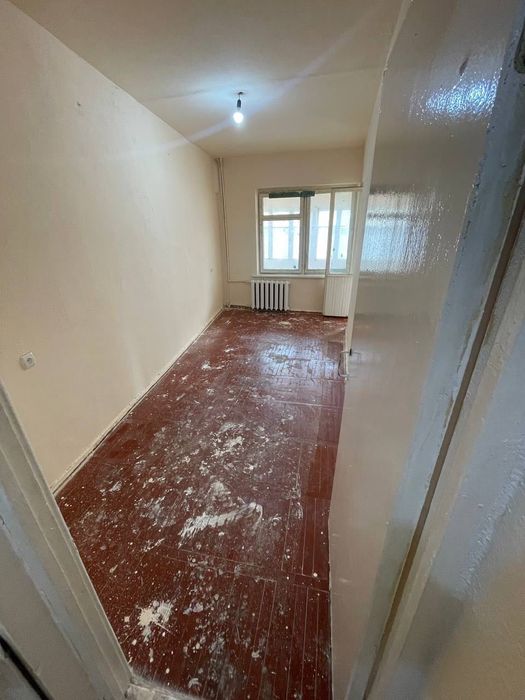 1 хонали 2 хона килинган уй сотилади. Ипатека бор