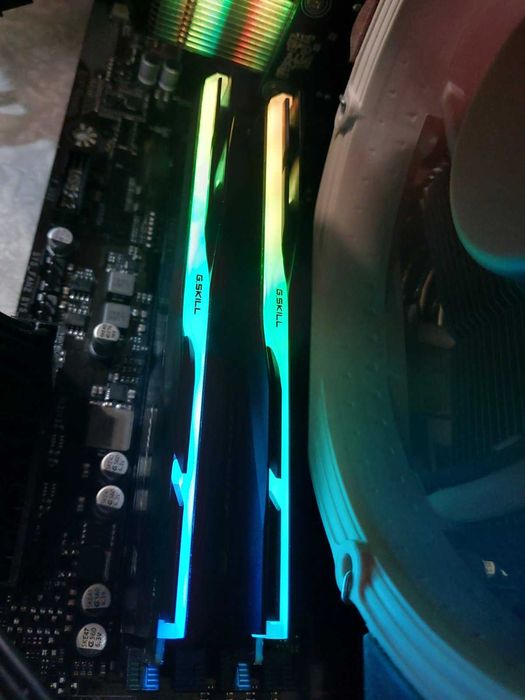 32GB 5600MT/s CL36 - G.Skill TridentZ RGB