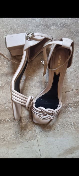 Sandale piele mărimea 39