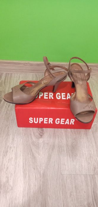 Маратонки,медицински,скандали,естествена кожа