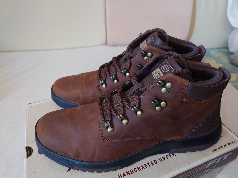 Vând pantofi semi ghete bărbați din piele Skechers noi 45, 46