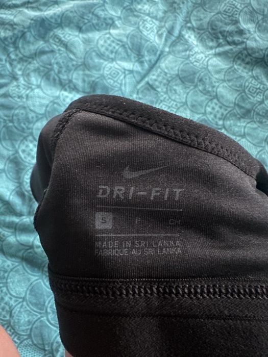 Nike спортно бюстие