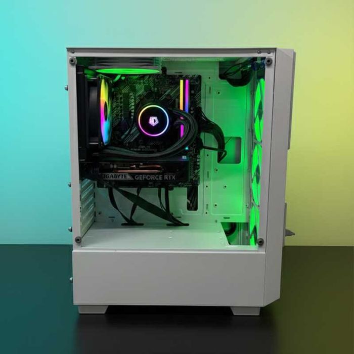 UnitatePC AMD Ryzen 5 5500,16GB RAM DDR4,SSD 480GB,MSI RTX 5050 8GB