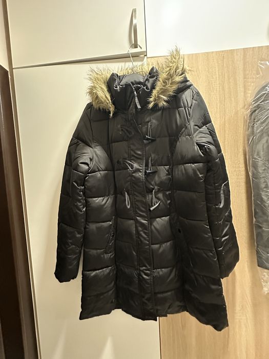 Дамско зимно яке Montego