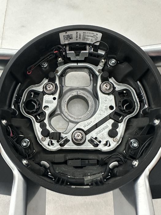 Volan Audi R8 4S/ TTRS 8S OEM 8S0419091AE