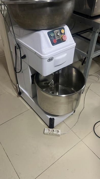 Продам блендер и тестомес