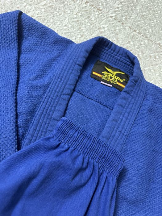 Костюм для спорта