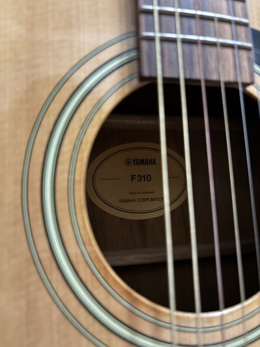гитара YAMAHA F310
