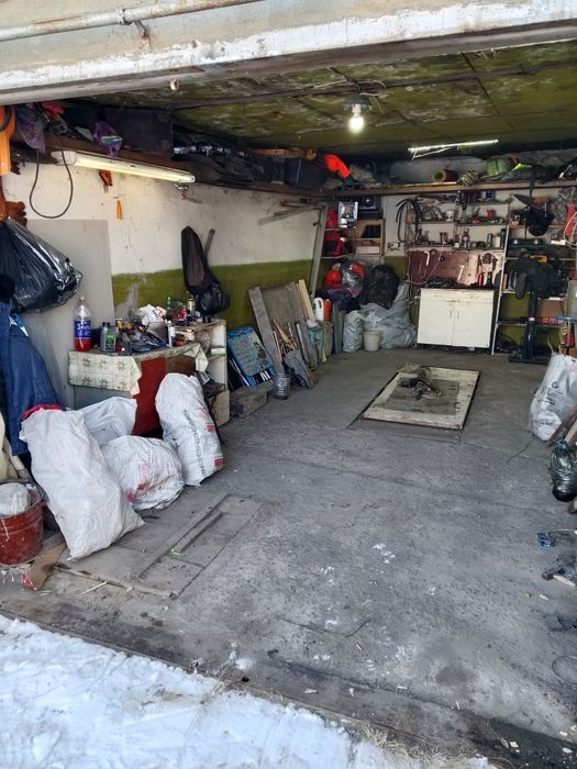 Продам гараж в 9 обществе