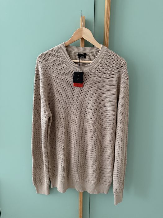 Нов мъжки пуловер, Massimo Dutti