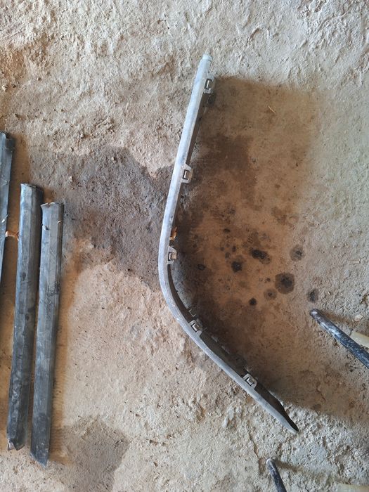 Молдинги на Ауди С4.