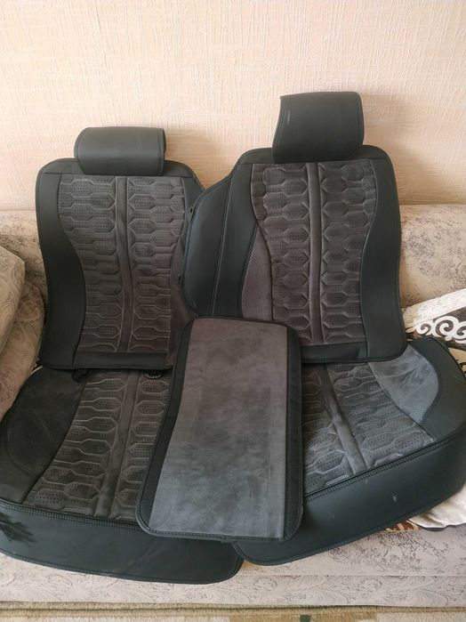 Чехлы на Hyundai Elantra sedan.