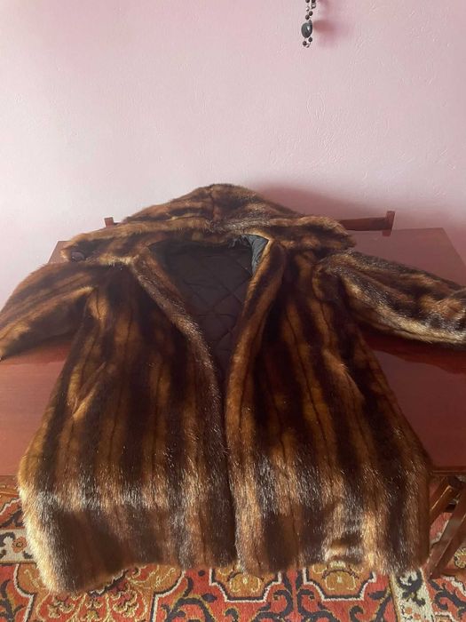 Haină din blană naturală de iepure cu glugă – XXXL, nouă