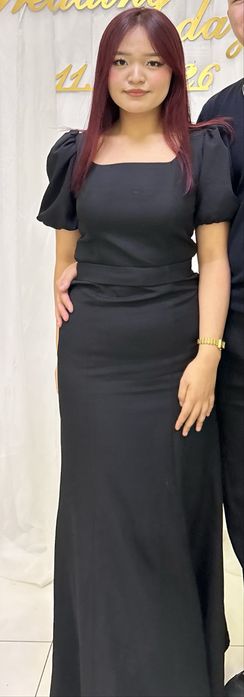 Черное платье на хорошем состаянии