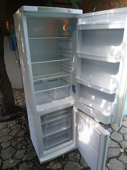Холодильник Indesit 1,85 м
