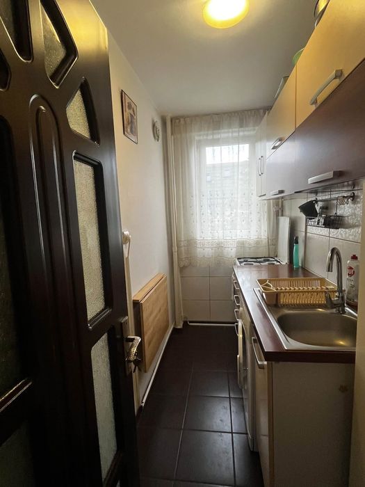 Inchiriez apartament 2 camere