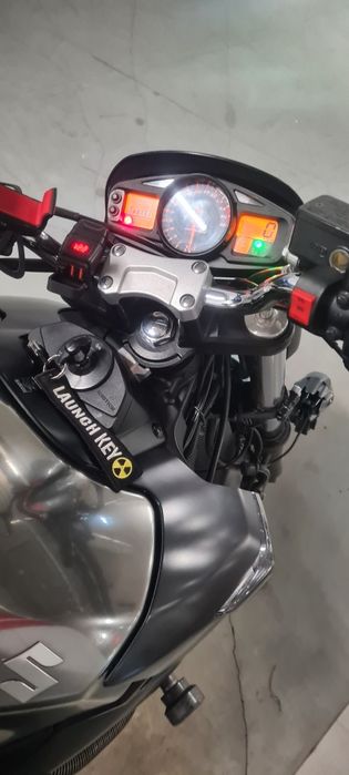 Suzuki GSR 600 model aniversar 100 ani culoare original Black and Grey