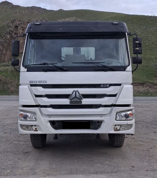 Вариантга Самосвал  HOWO срочно сотилади