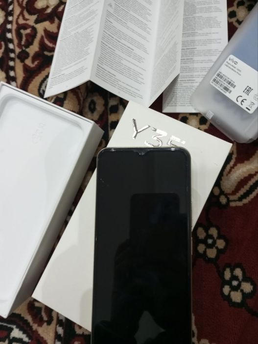 Vivo  Y 35  Телефон в идеальном состояниие