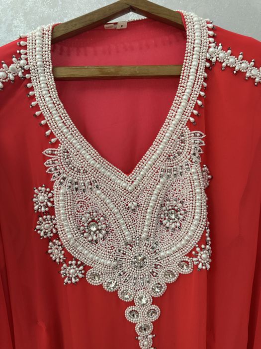 продается платья