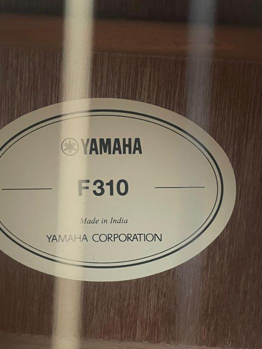 Продам гитару в отличном состоянии!
