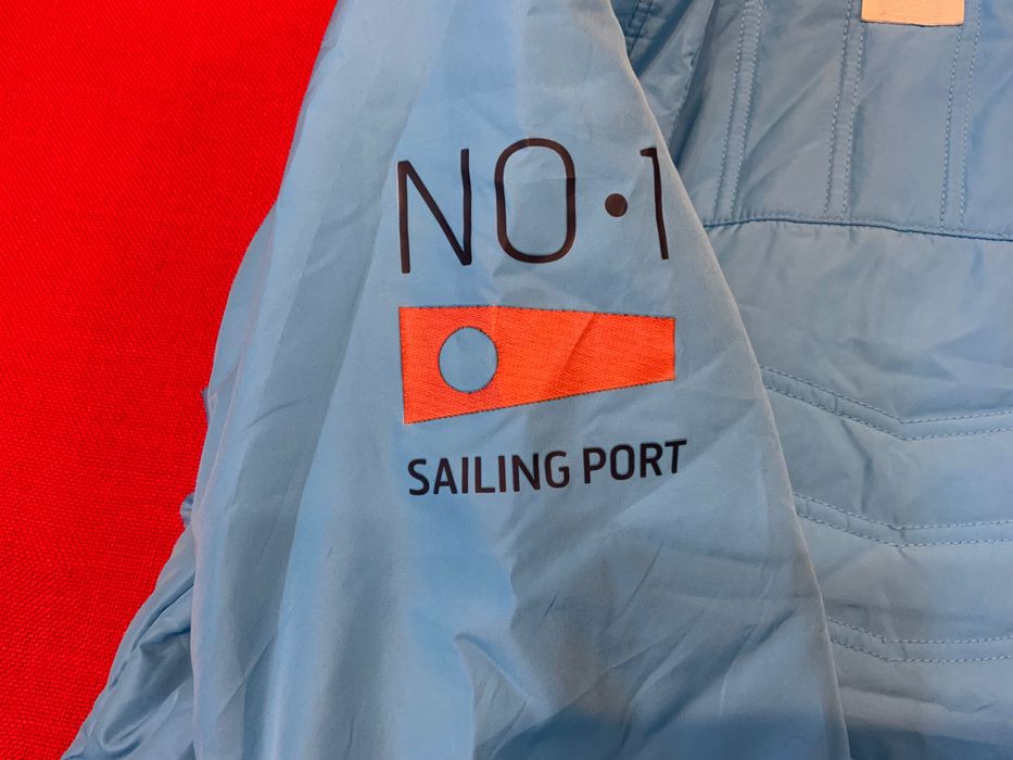 Helly Hansen-оригинално яке 42л