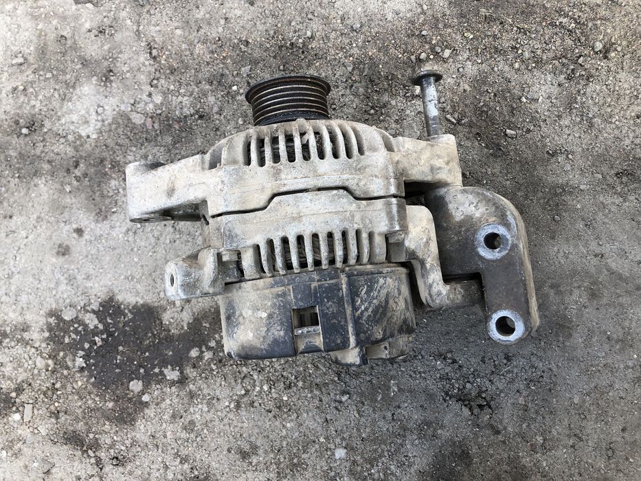 Продам генератор опель вектра б 2 литра