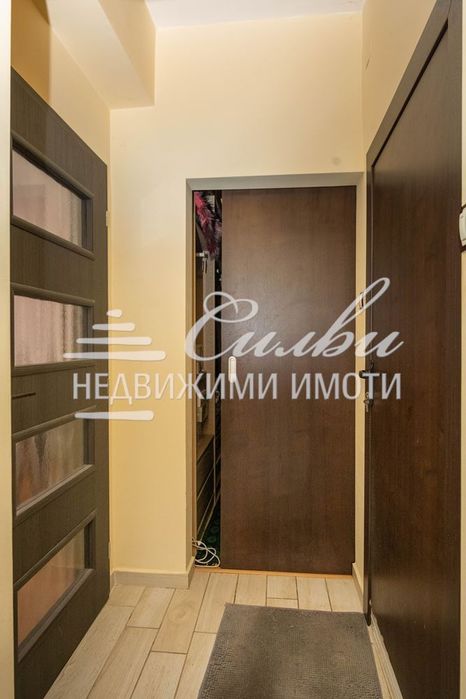 Продава се Етаж от къща в Шумен, Военно училище - 82 кв.м за 1891 €/кв.м - Снимка #5