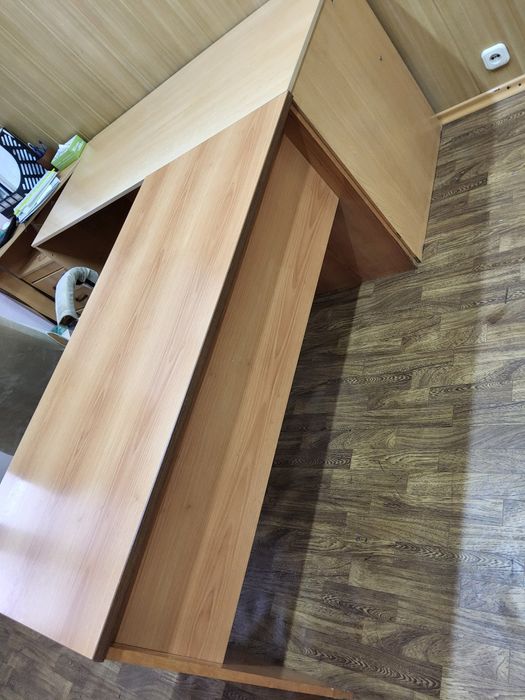 Стол рабочий офисный компьютерный