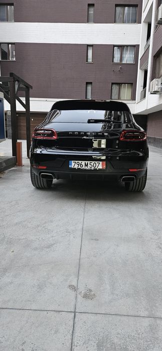 Porsche Macan 2.0 T Sport Chrono