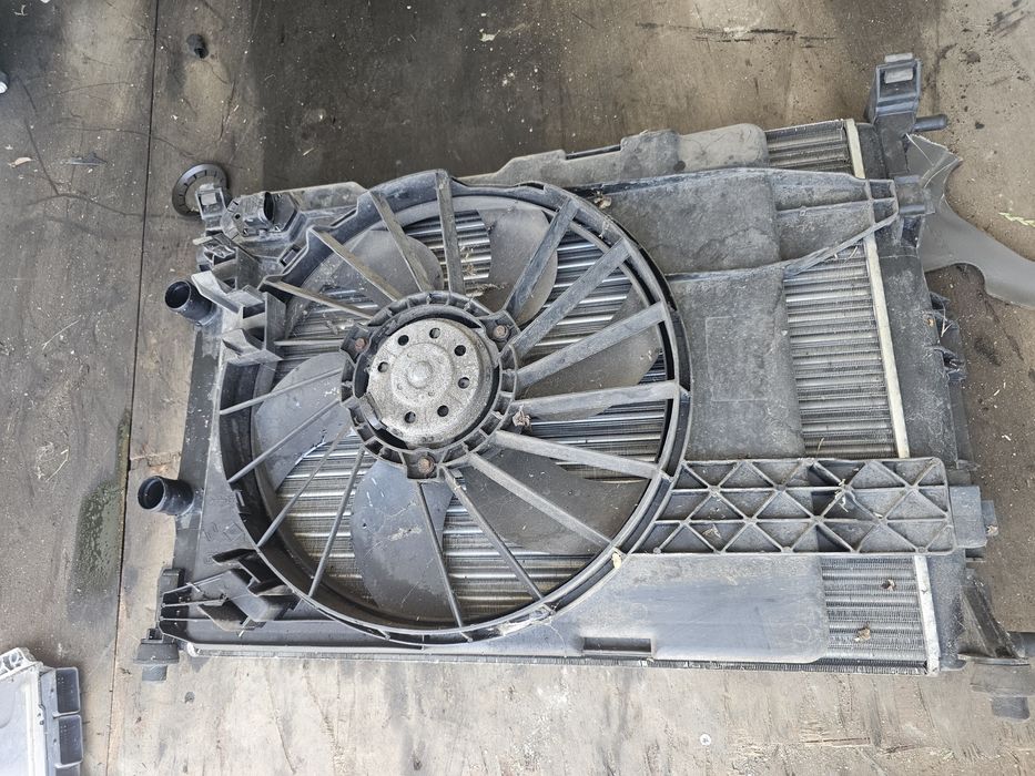 Electroventilator Radiator racire Renault megan 2 1.6 16v