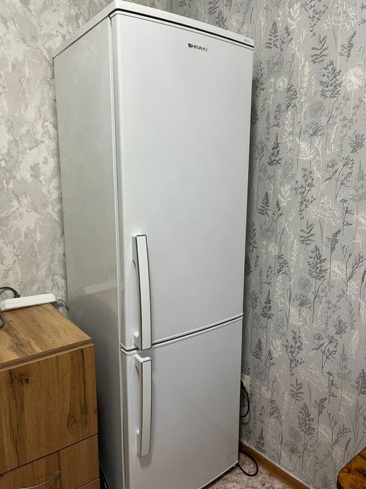Продам холодильник