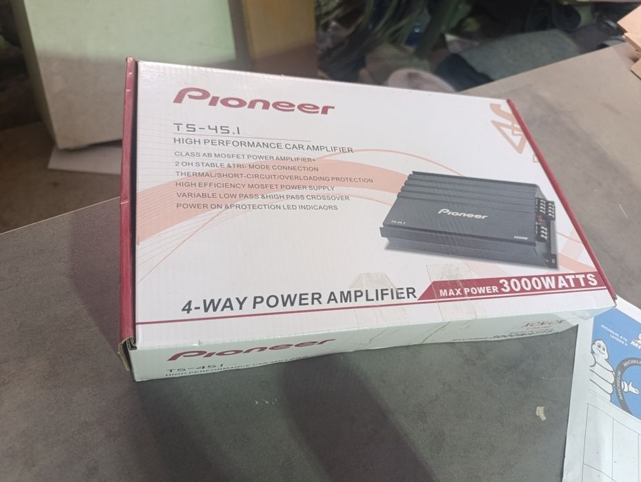 Pioneer усилитель 4х канальный