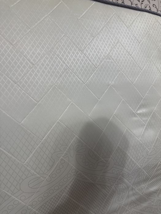 Матрас двухспальний