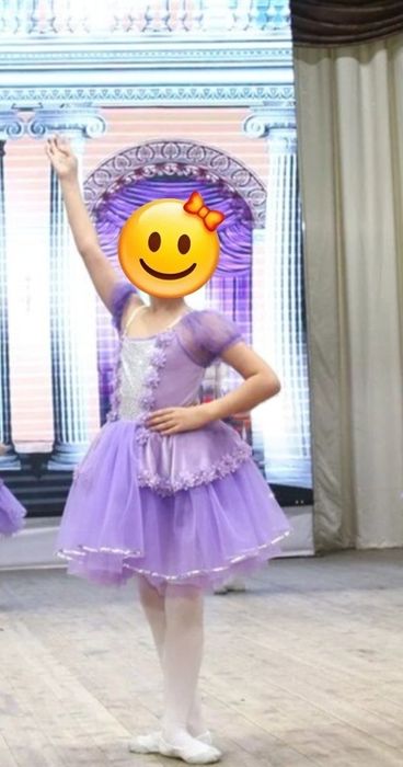 Продам  нарядные костюмы.