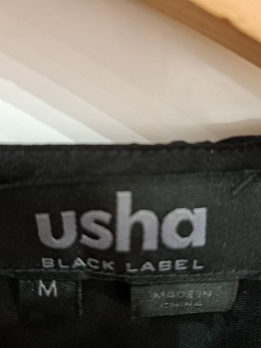 Сатенена черна блуза