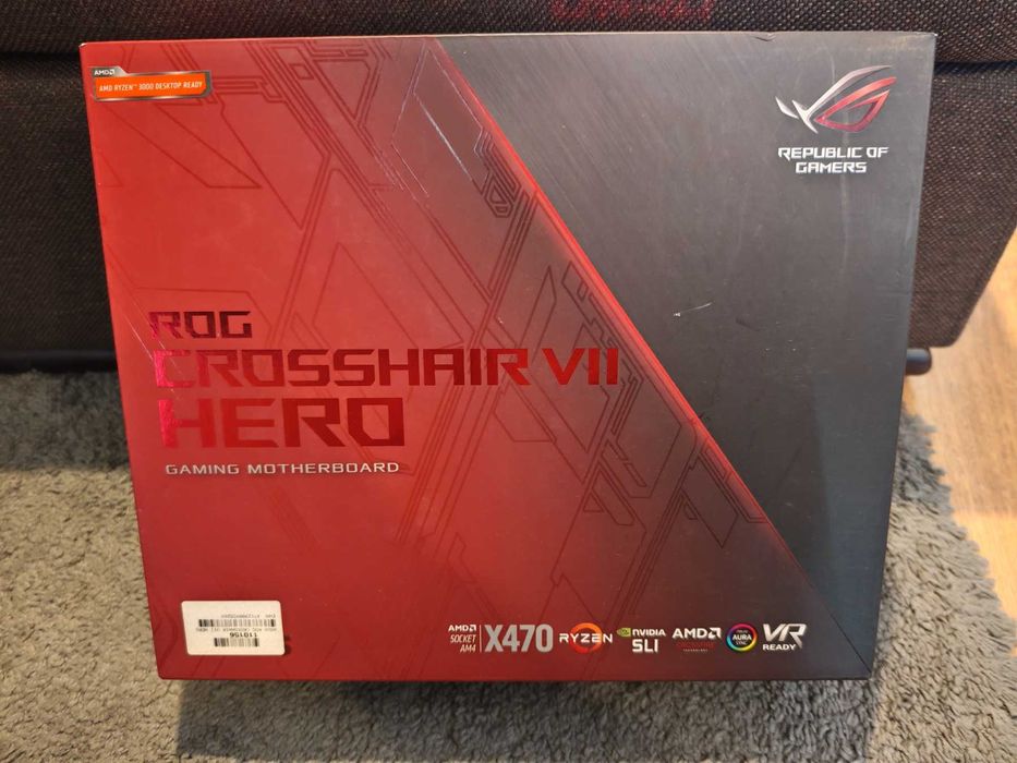 Asus Rog Crosshair VII Hero X470 +  Ryzen 5 5600, шестядрен 3.9/4.4GHz AM4