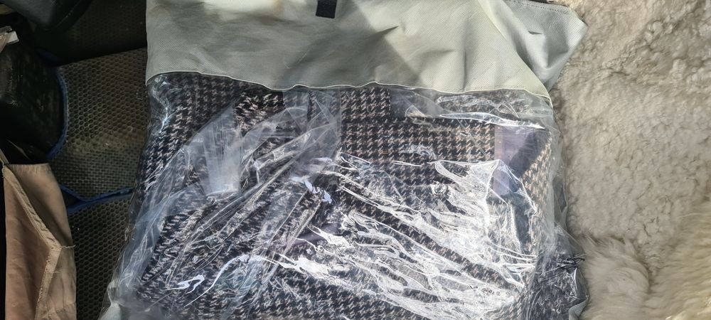 Продам женское новое пальто.